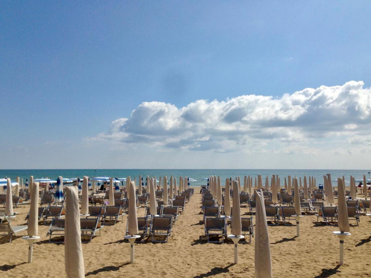 Hotel Edelweiss Lido di Jesolo Exterior foto